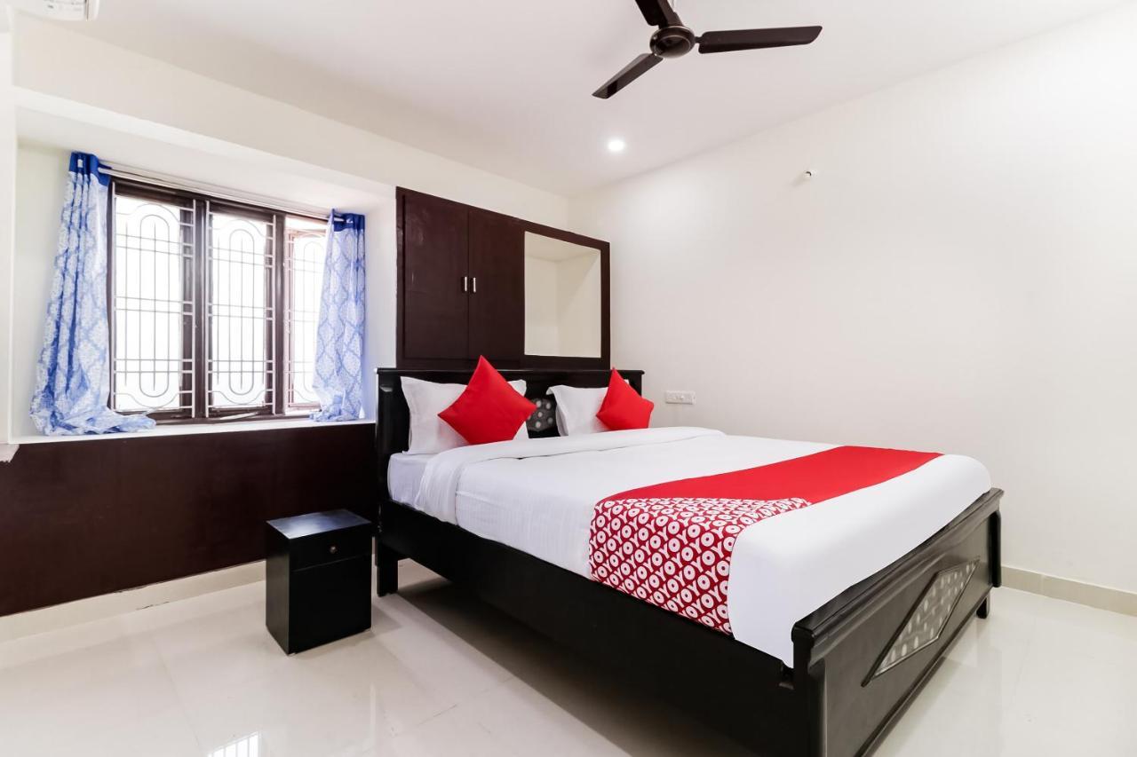 Oyo Victory Grand Hotel Tadepalle Buitenkant foto
