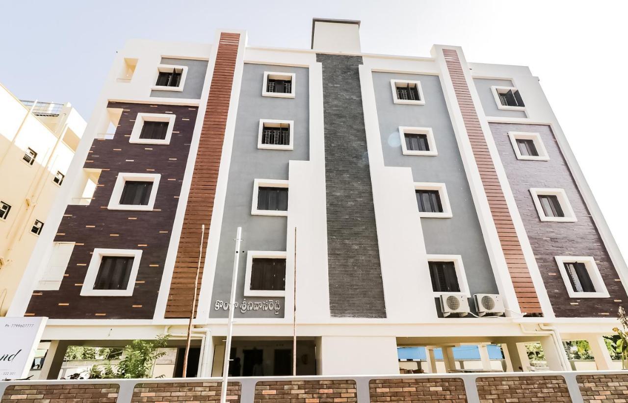 Oyo Victory Grand Hotel Tadepalle Buitenkant foto